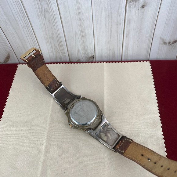 Vintage Givenchy Paris Watch with 23 Karat plus Gold Nugget Bracelet - Picture 14 of 17